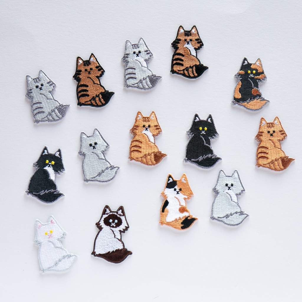 刺繍 ワッペン 【 振り向き 長毛 猫 】 うちの子 猫 シール アイロン ペット うちの子グッズ 猫の日