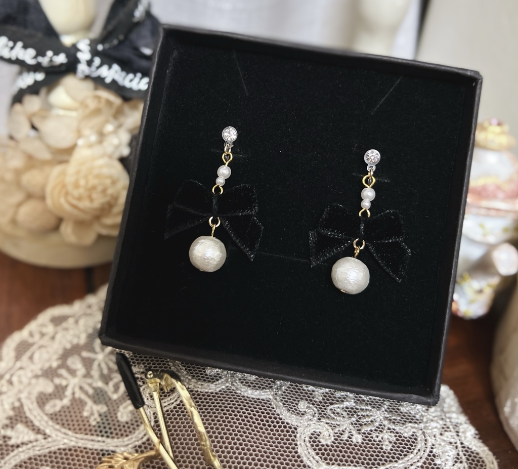 リボンコットンパールイヤリング