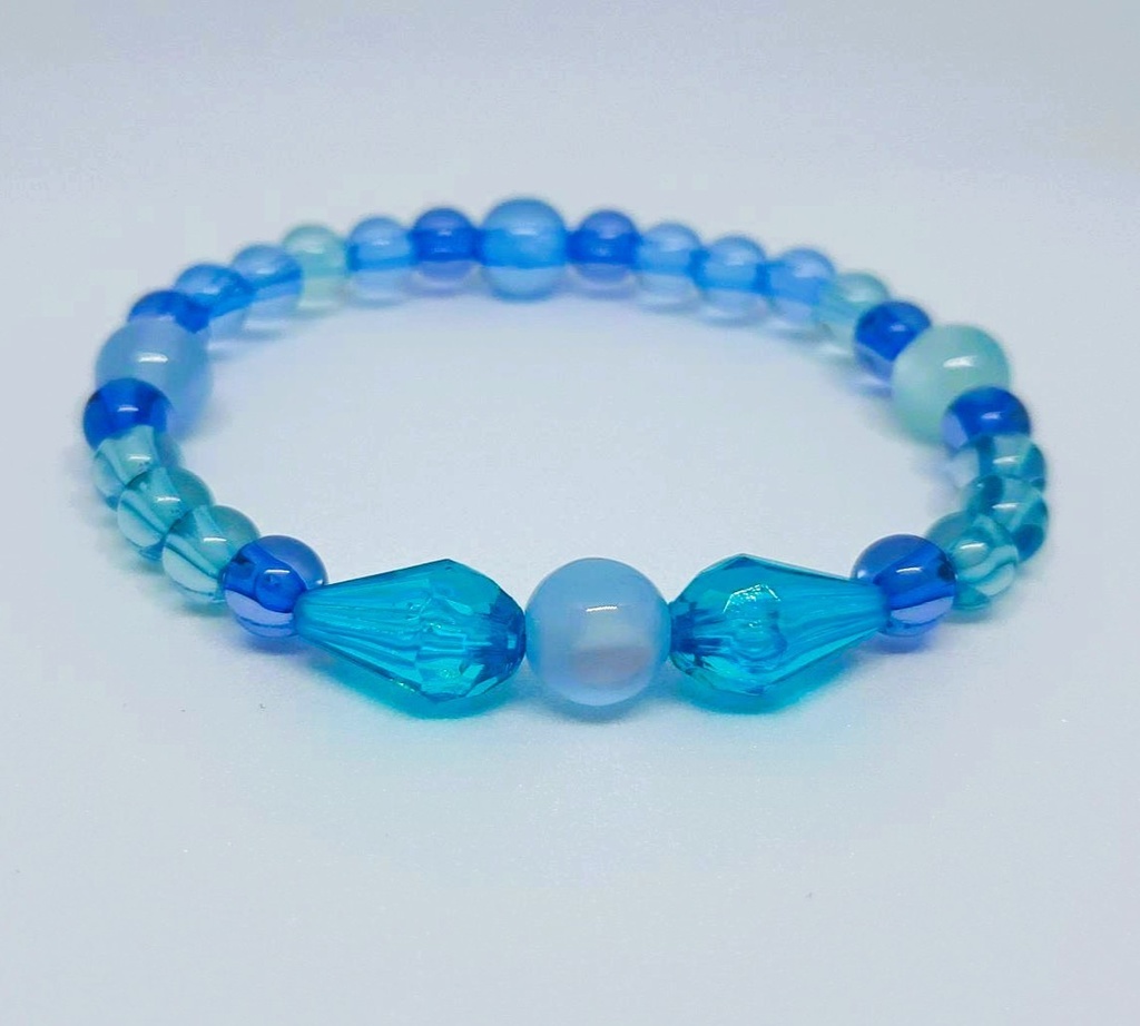 ビーズブレスレット　Clarus（クラルス／意味：澄んだ）