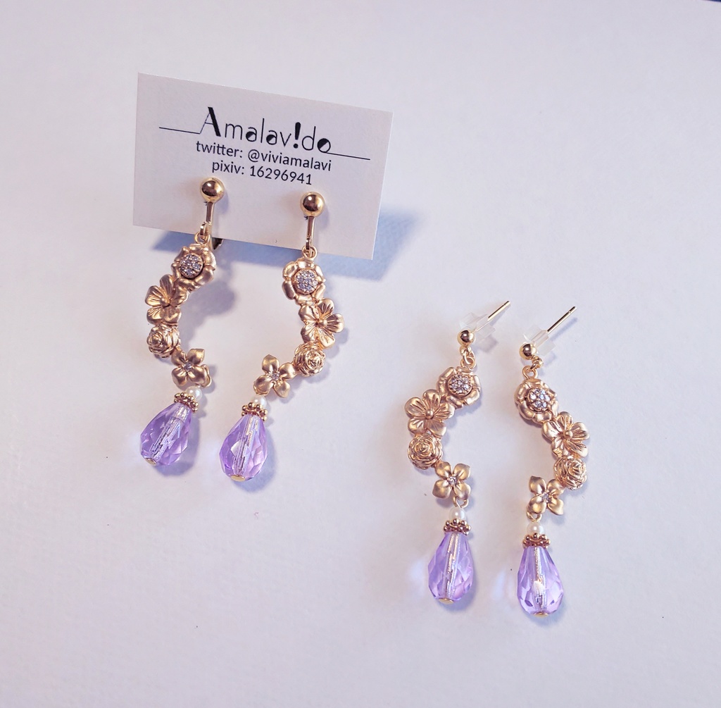 お花のイヤリング＆ピアス