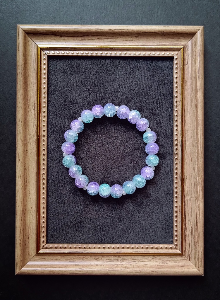 青紫のブレスレット