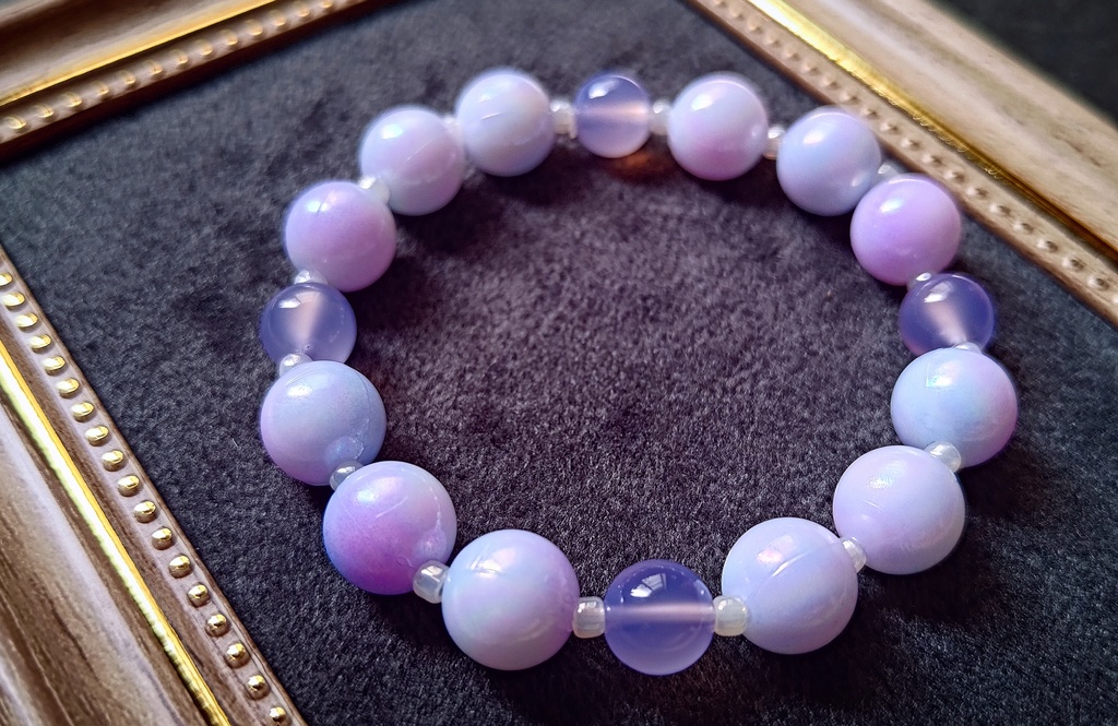 青紫のブレスレット