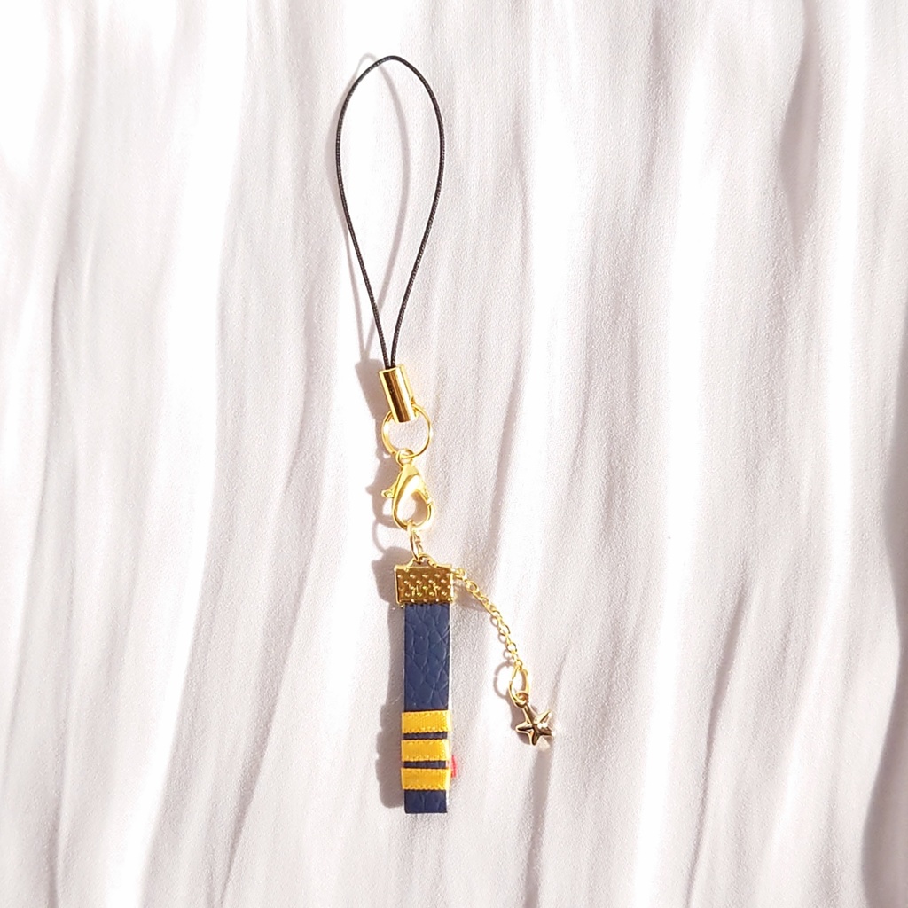 上等兵のフェイクレザーチャーム