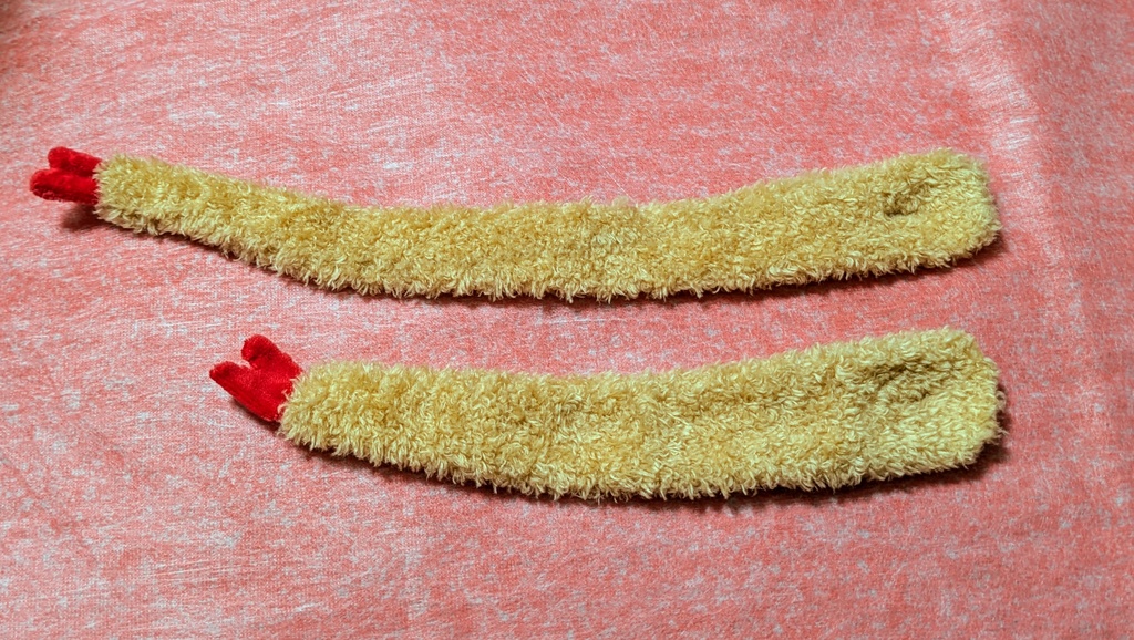 ふわふわエビフライマフラー🍤