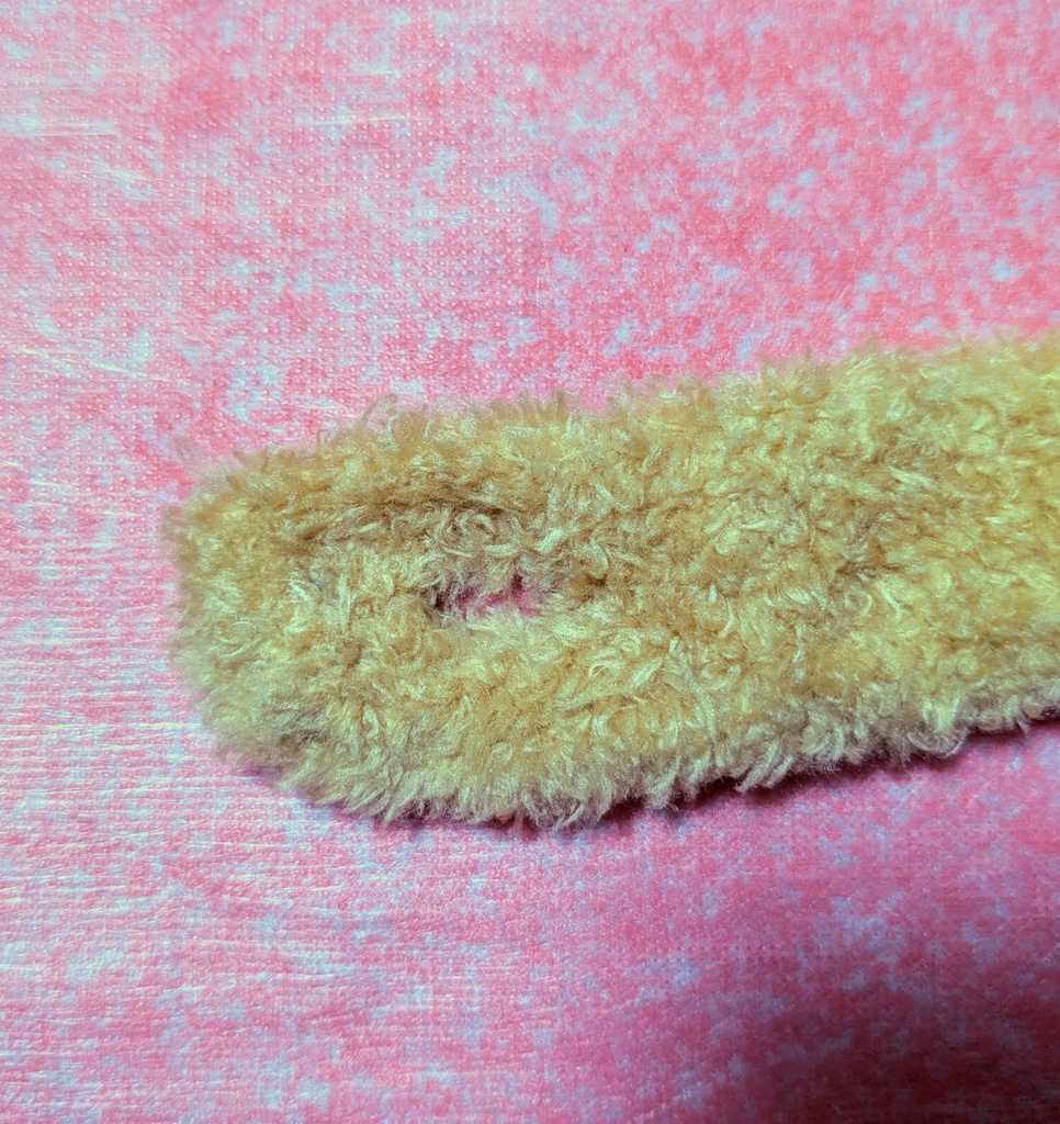 ふわふわエビフライマフラー🍤