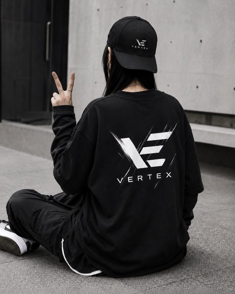 VERTEXロゴロングスリープTシャツブラック by SOPHIA