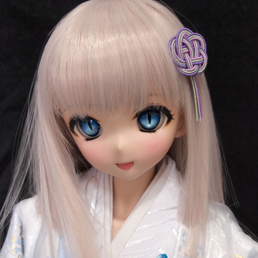 レジンアイ 22mm相当 (AM-019 ヤンデレアイ派生猫目タイプ ホワイトVer)