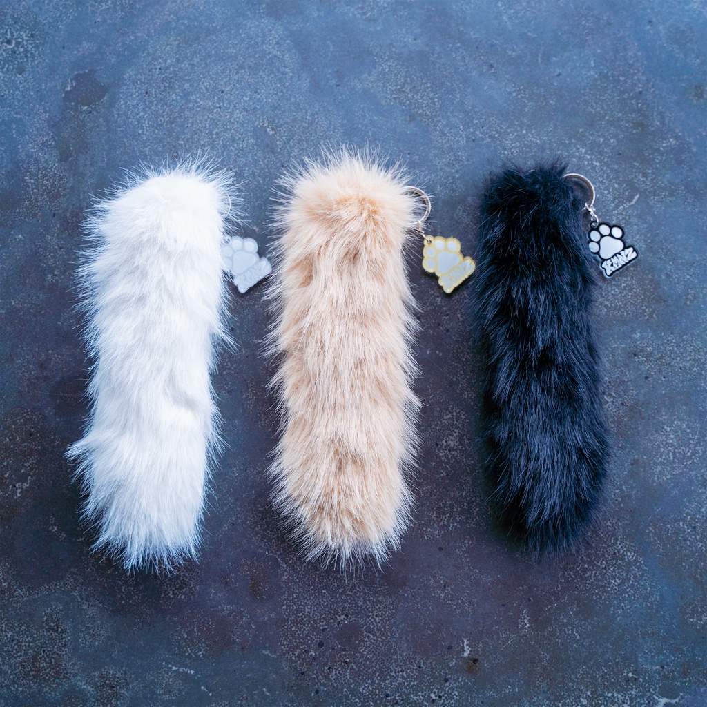 AREA111 Tail Fur Keychain