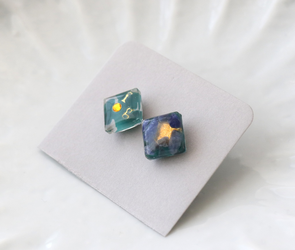 【リッパー/フールズ・ゴールド/骨董商/黄衣の王】イメージピアス【第五人格】