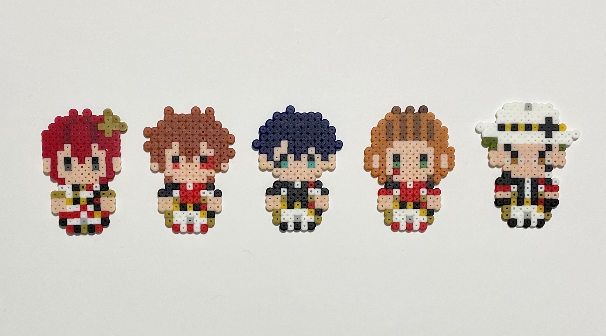 ツイステキーホルダー　ハーツラビュル