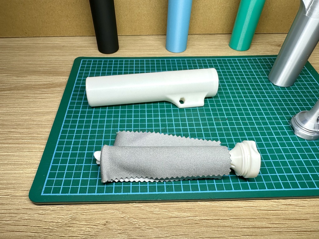 携帯用メガネ拭きケース