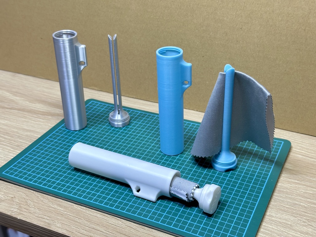 携帯用メガネ拭きケース