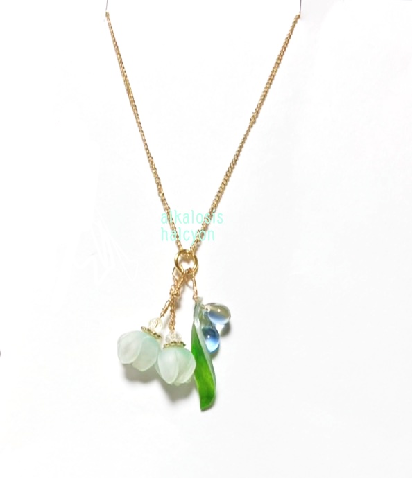 プラ板の花のアクセサリー(ネモフィラ/スズラン/スミレ)