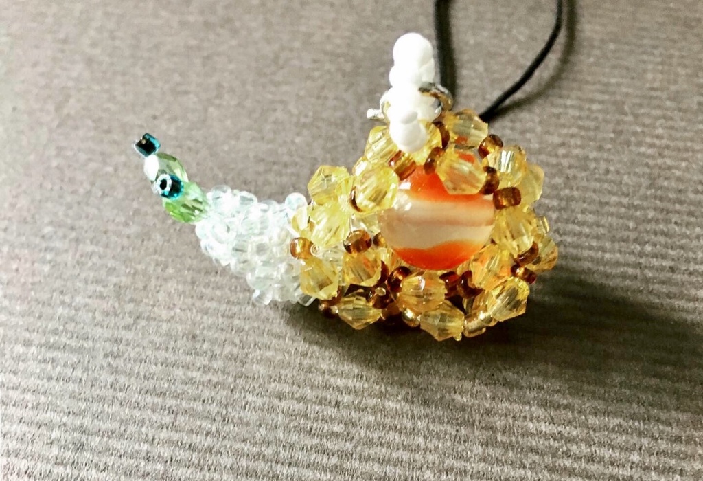 根付：ロイコクロリディウム