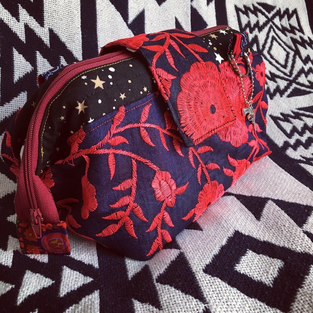 【完売】【会計ポーチ】StarDust（B品）