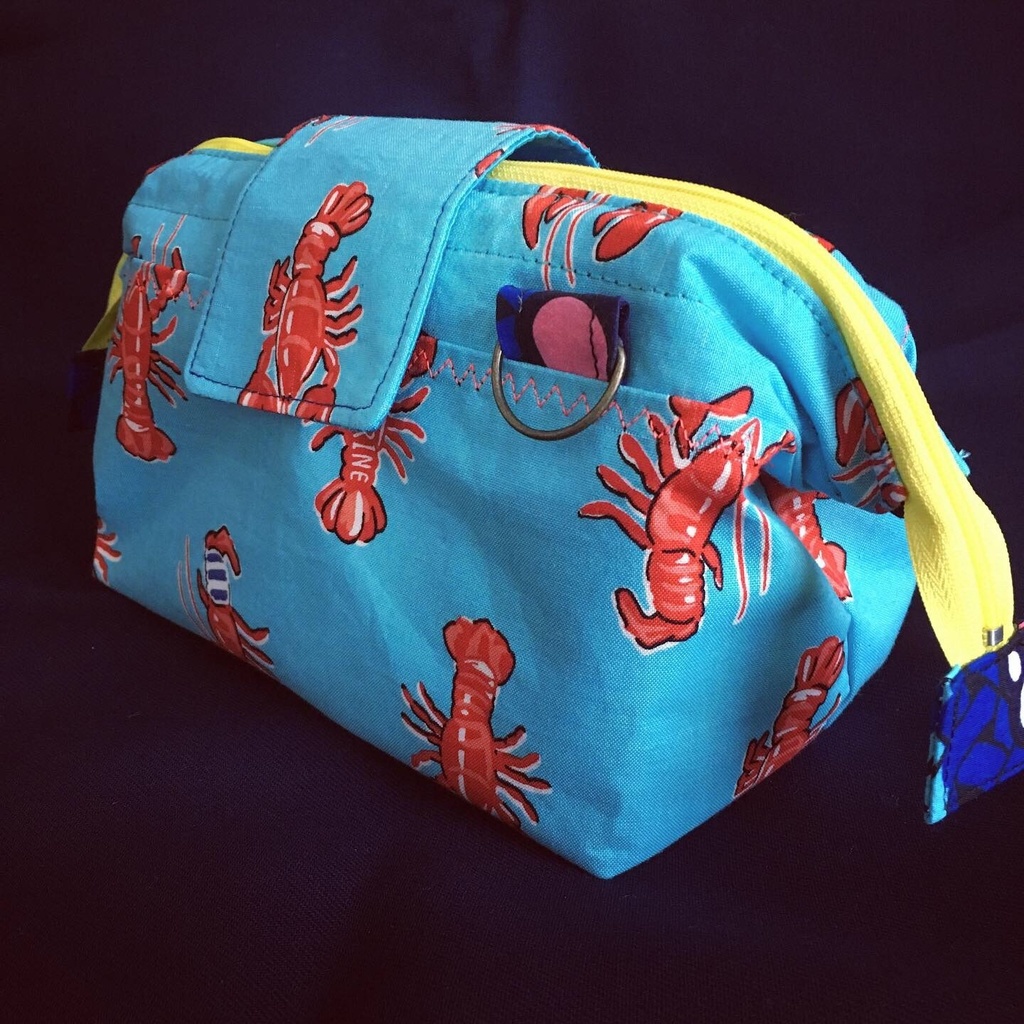 会計ポーチ ロブスター ヤバめの錬金工房 Booth