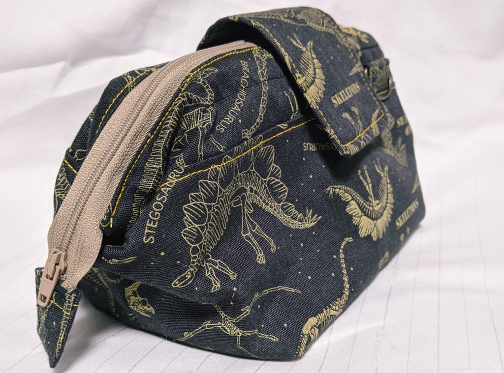 【会計ポーチ】化石