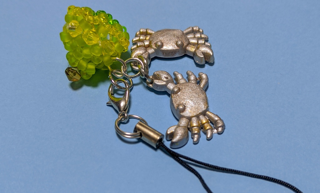 根付：やまなし