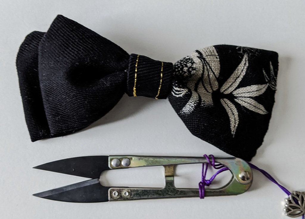 リボンバレッタ:燭台切光忠モチーフ