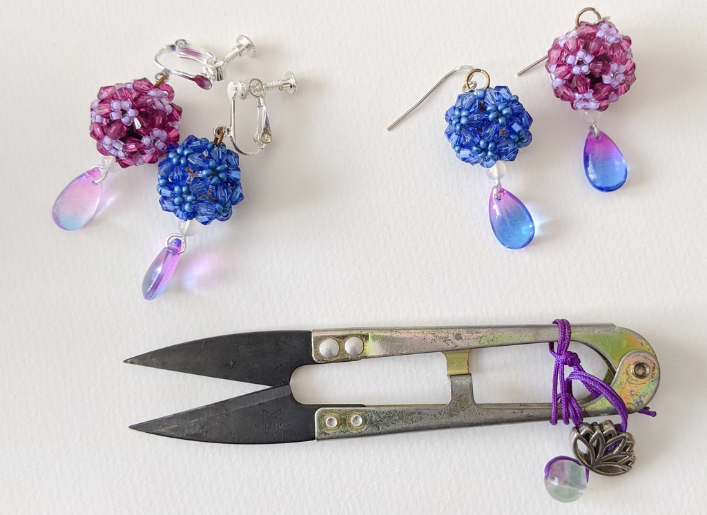 朝と夜のピアス