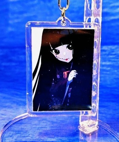 アクリルキーホルダー_呪いの人形ちゃん_VerA