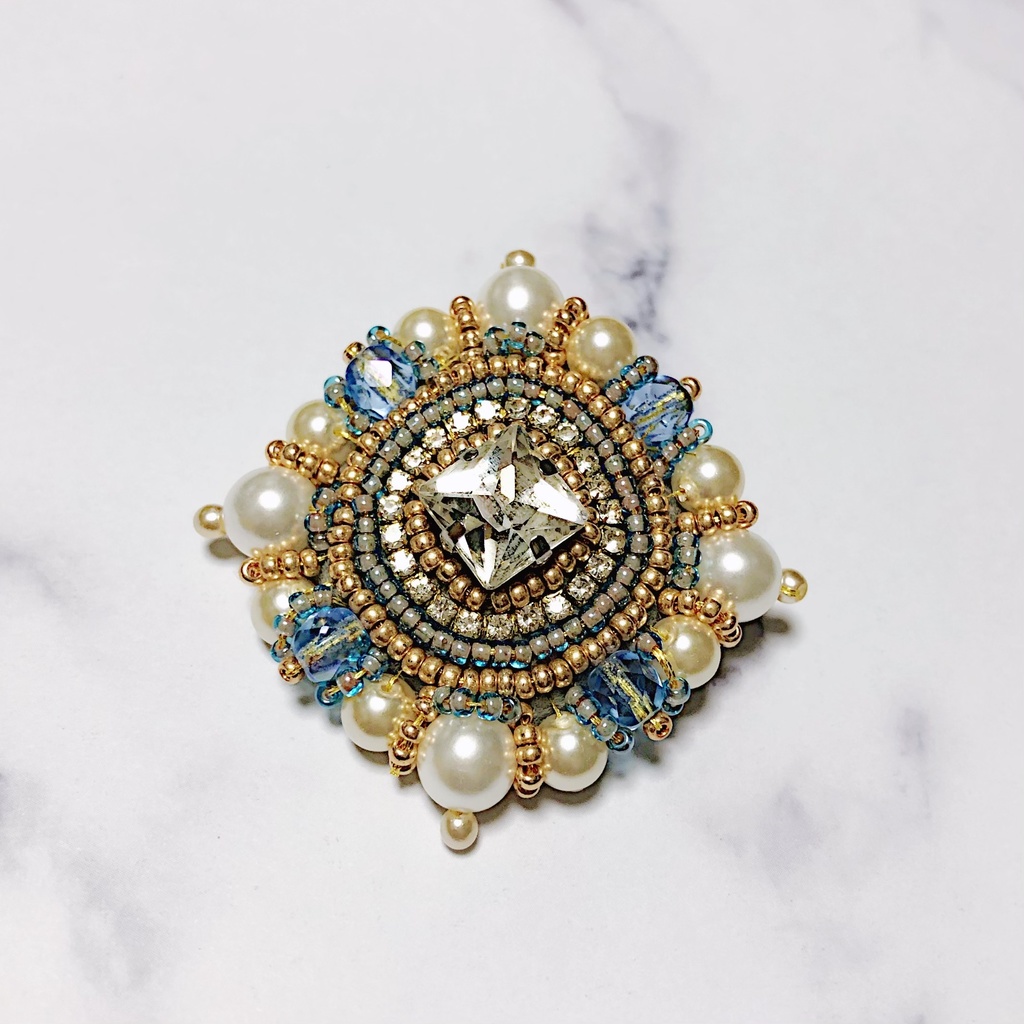 バディミッションBOND ルーク仕様 ビジューブローチ