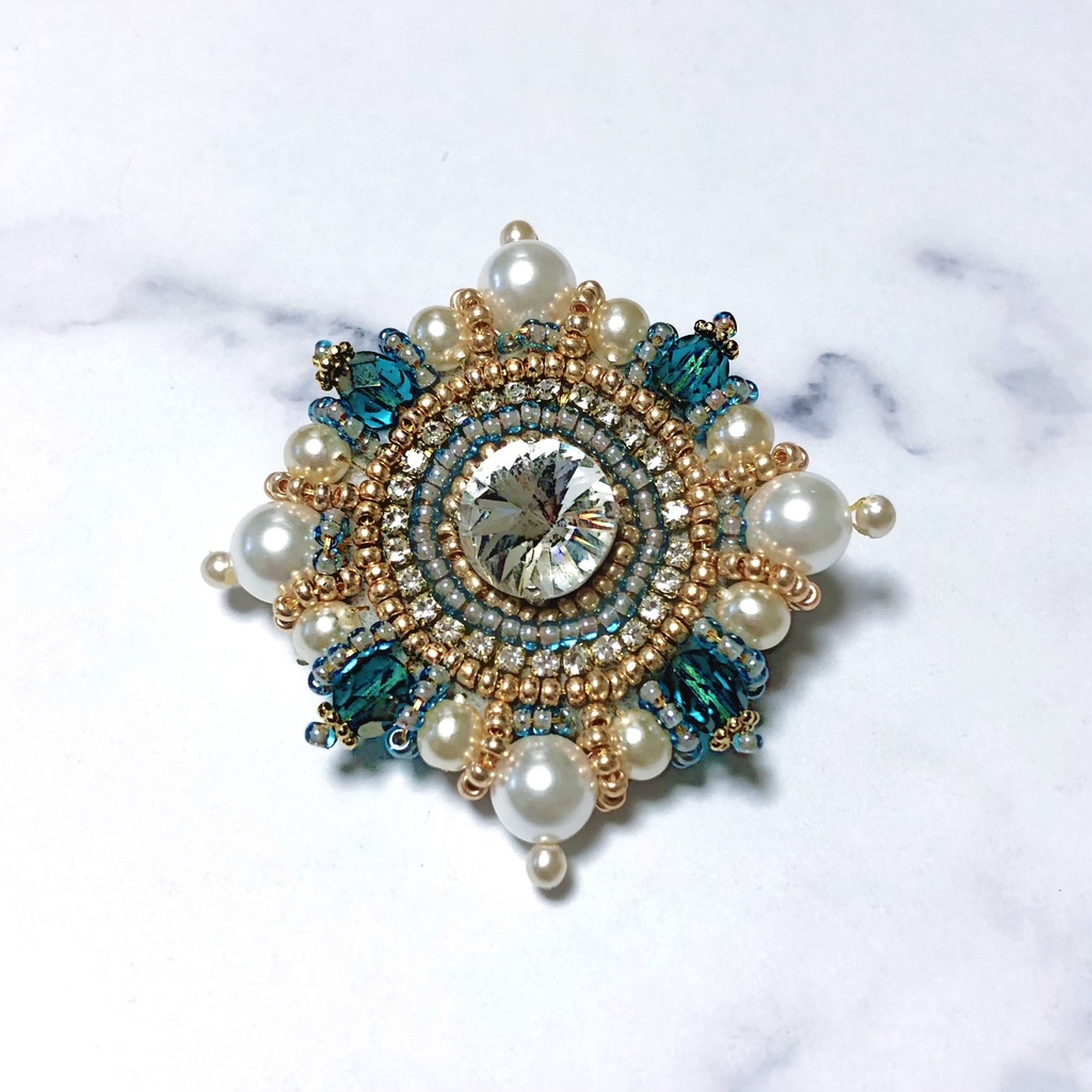 バディミッションBOND ルーク仕様 ビジューブローチ