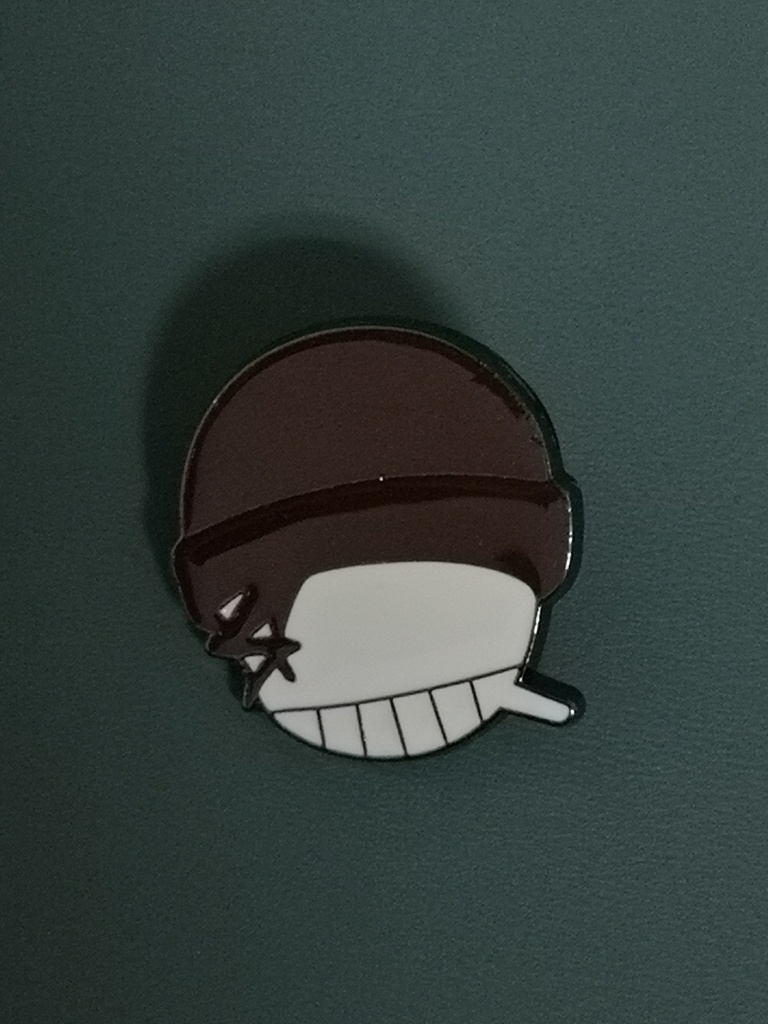 赤井秀一 金属製ピンバッチ