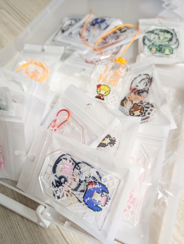 07th Expansionお守りアクリルキーホルダー