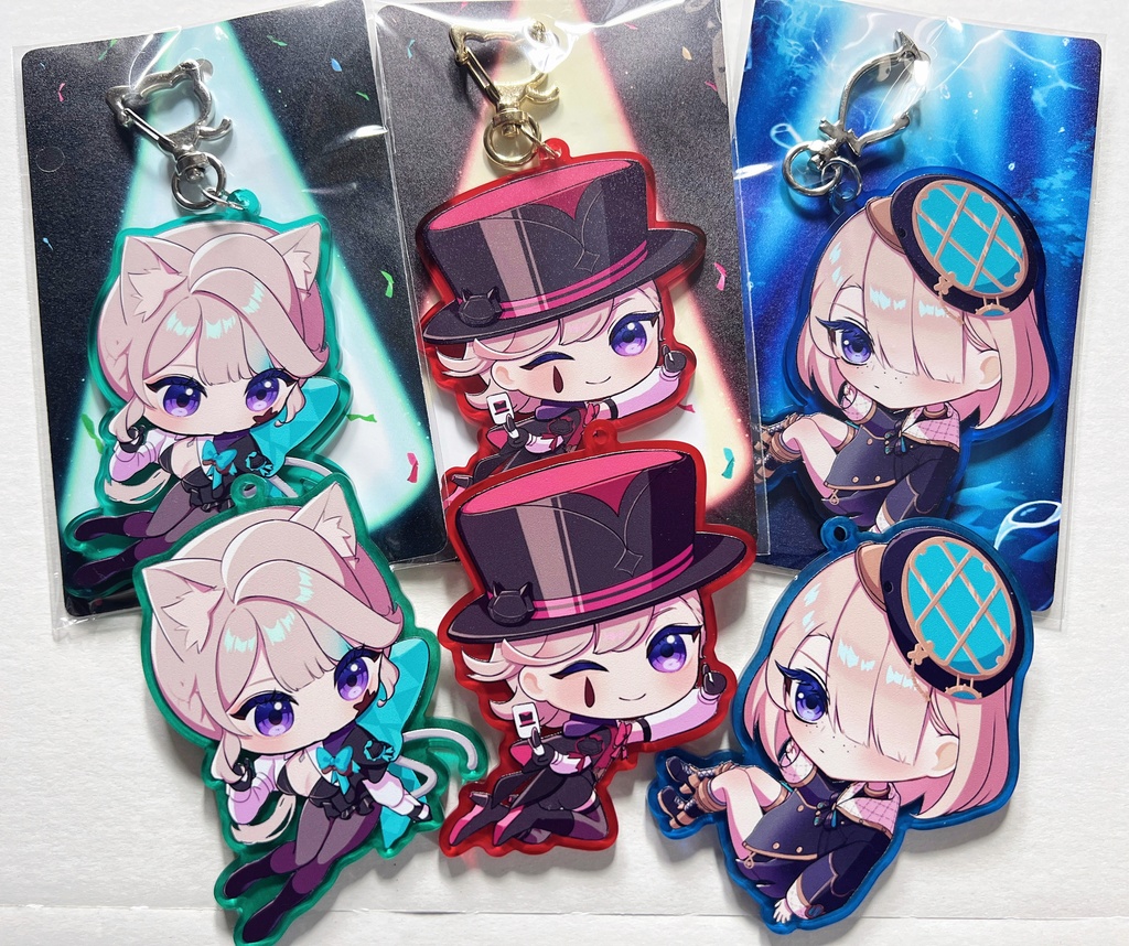 カラーアクリルのキーホルダー