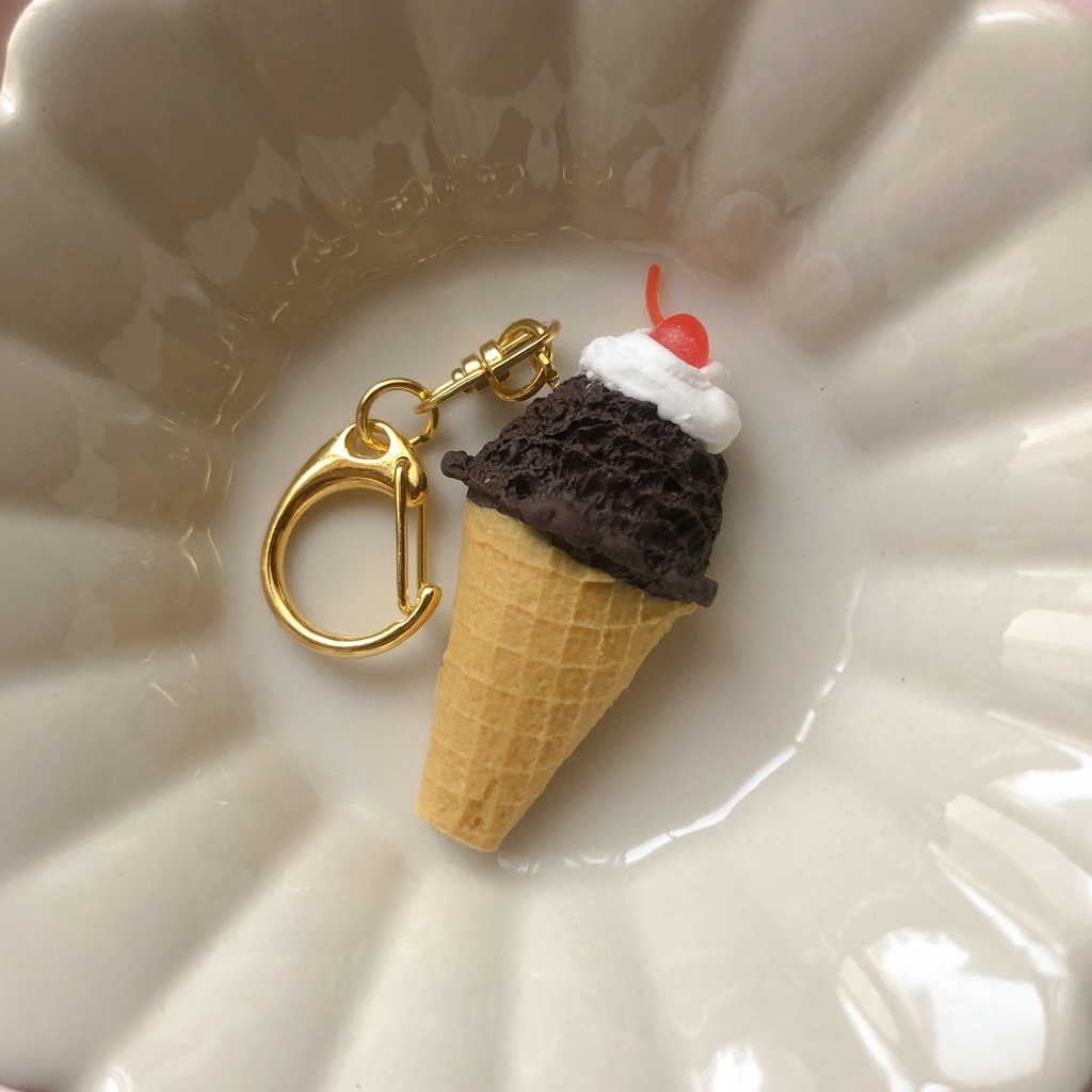 ハッピーアイスクリーム キーホルダー チョコレート