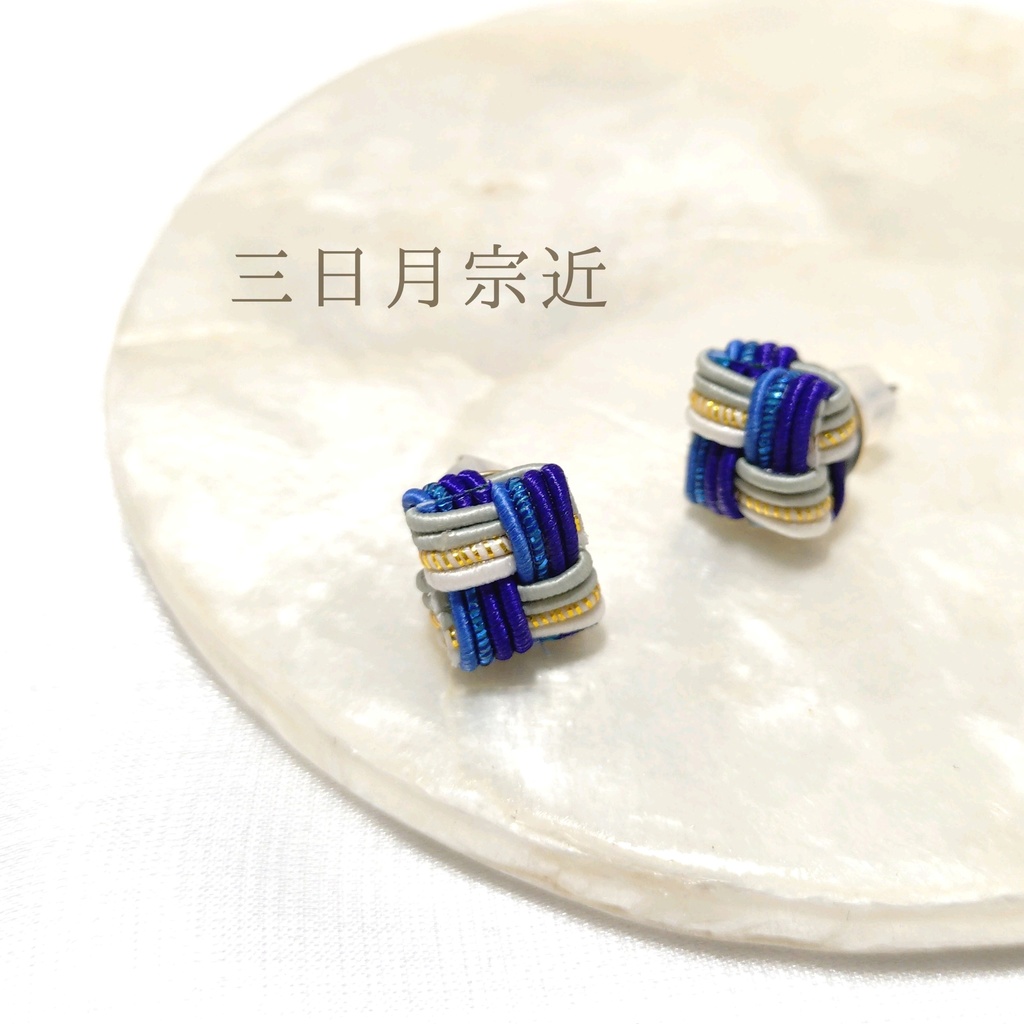 市松ピアス