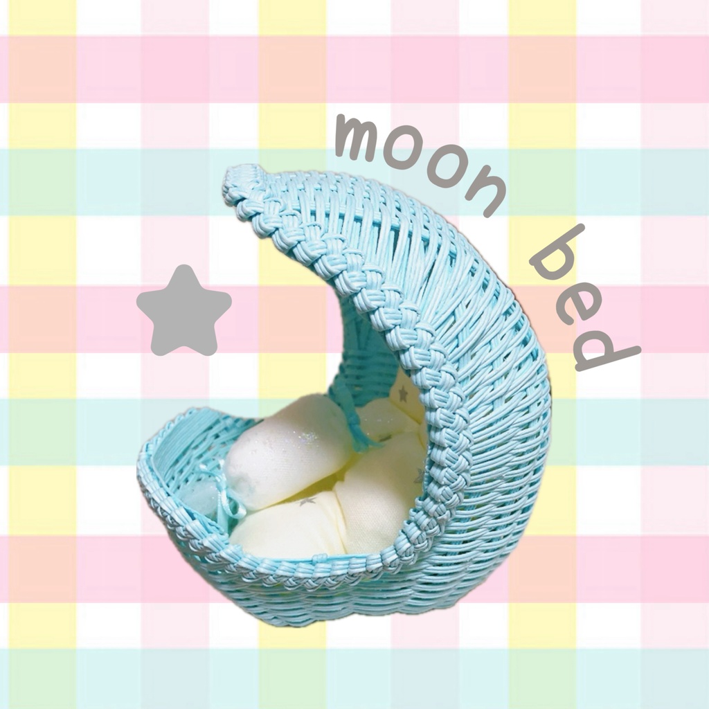 パステルブルーのmoon bed
