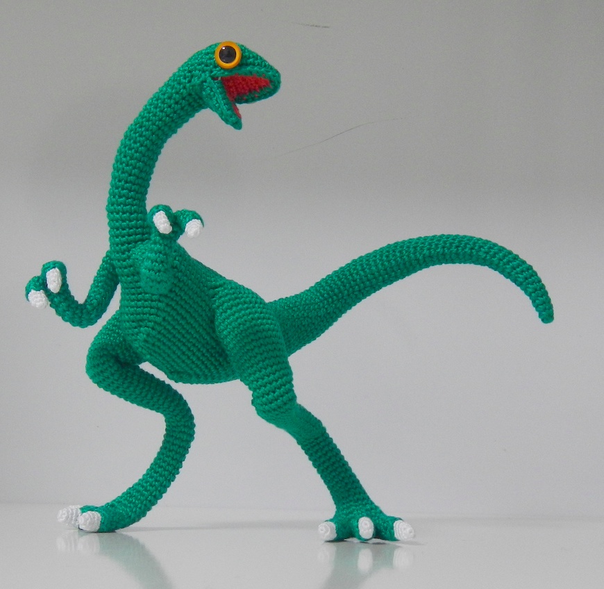 【恐竜】ラプトルのあみぐるみ:緑色種【あみぐるフィギュア】