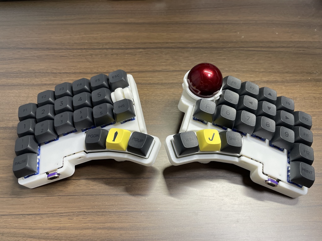 無線分割キーボード　Pinkeybd