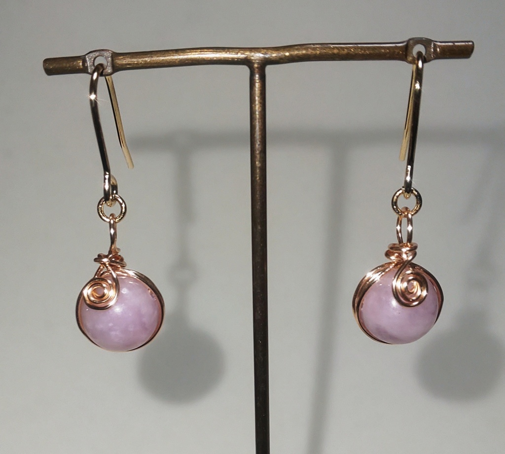 フェルドスパーマイカのピアス