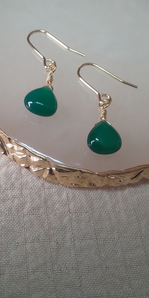 グリーンオニキスのピアス