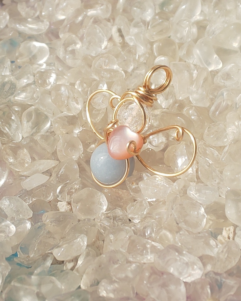 エンジェライトのペンダントトップ