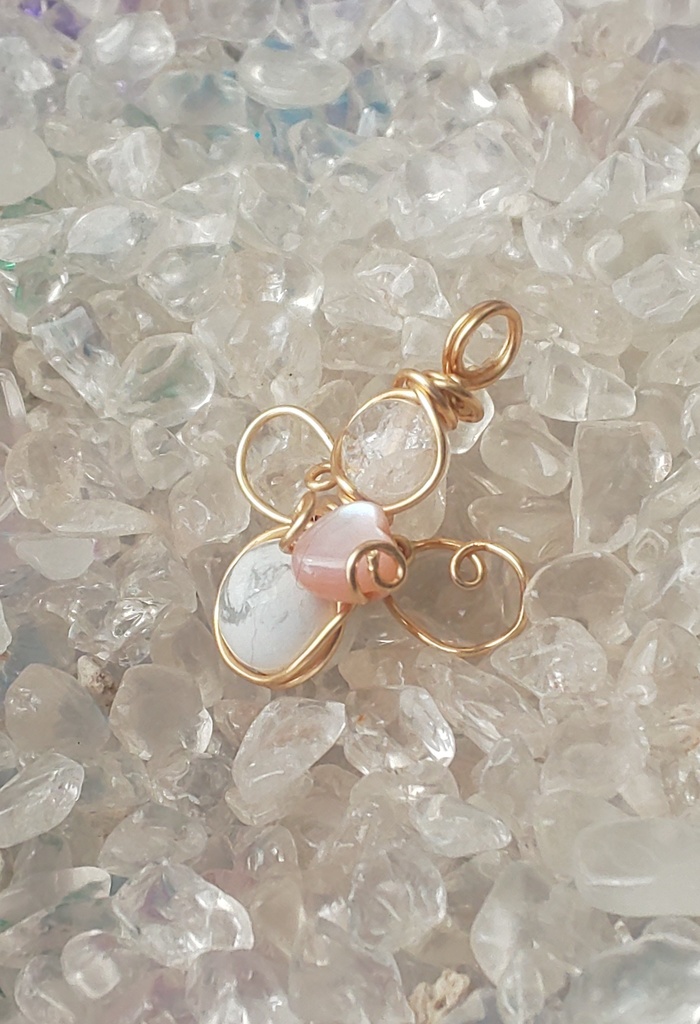 ハウライトのペンダントトップ