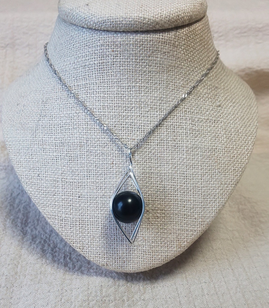 しずく留め ジェットのペンダントトップ