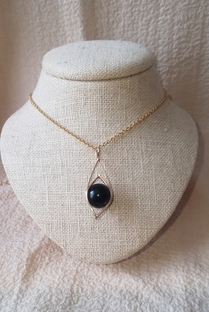 しずく留め ジェットのペンダントトップ