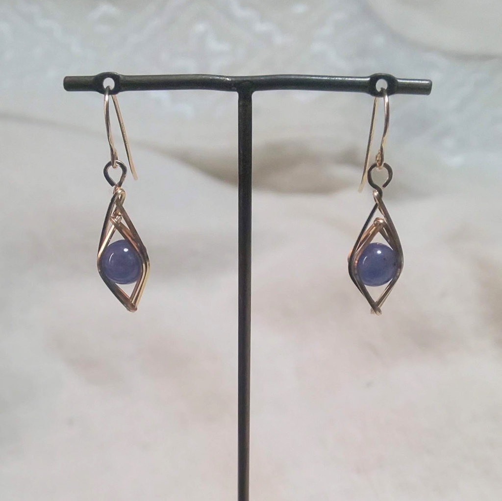 しずく留め タンザナイトのピアス