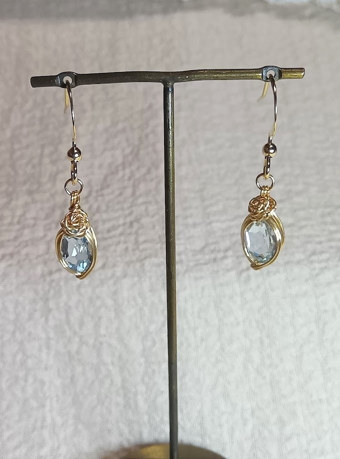 フカネ巻き ブルートパーズのピアス