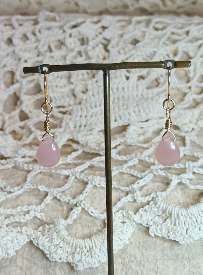 グァバクォーツのピアス