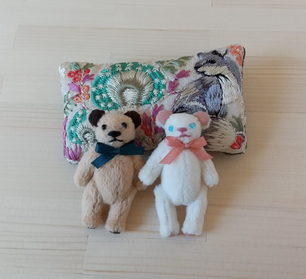 ミニチュアくまのぬいぐるみ