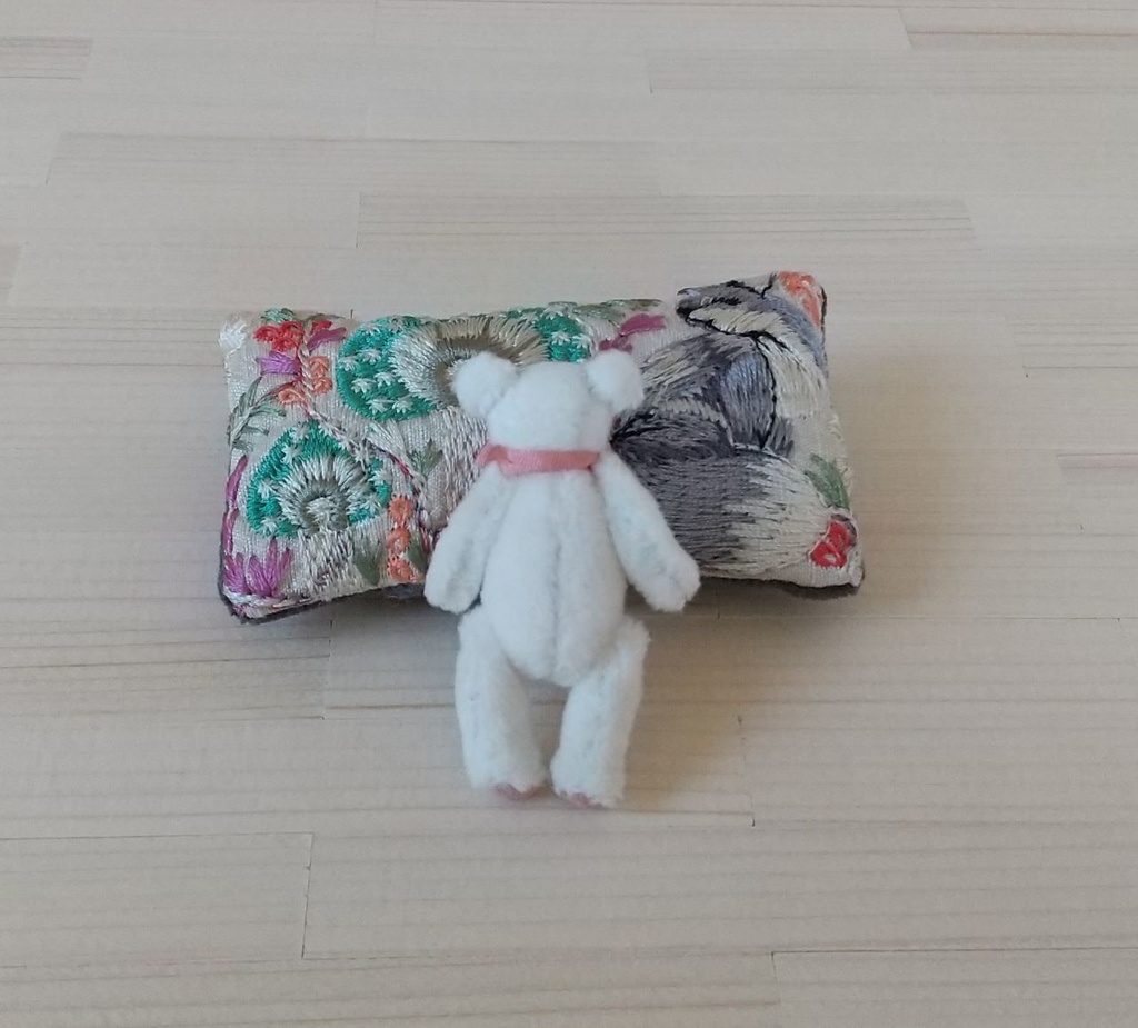 ミニチュアくまのぬいぐるみ