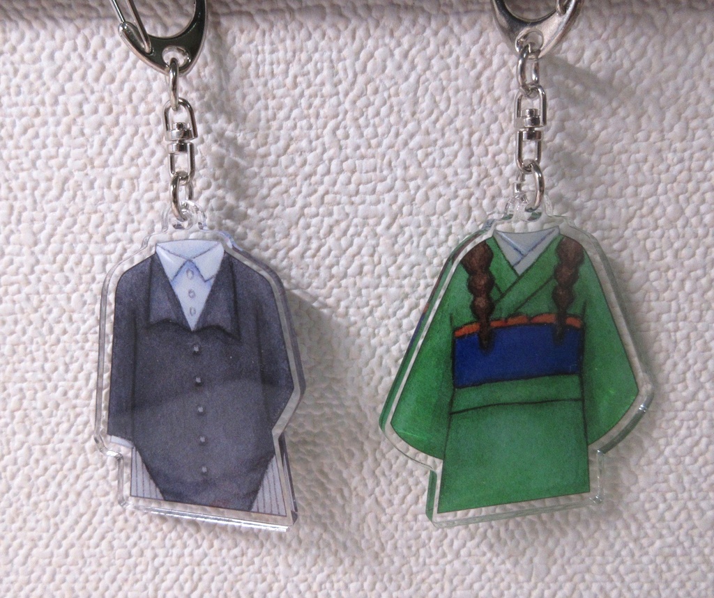 魘夢・三つ編みの少女 コスチュームアクキー