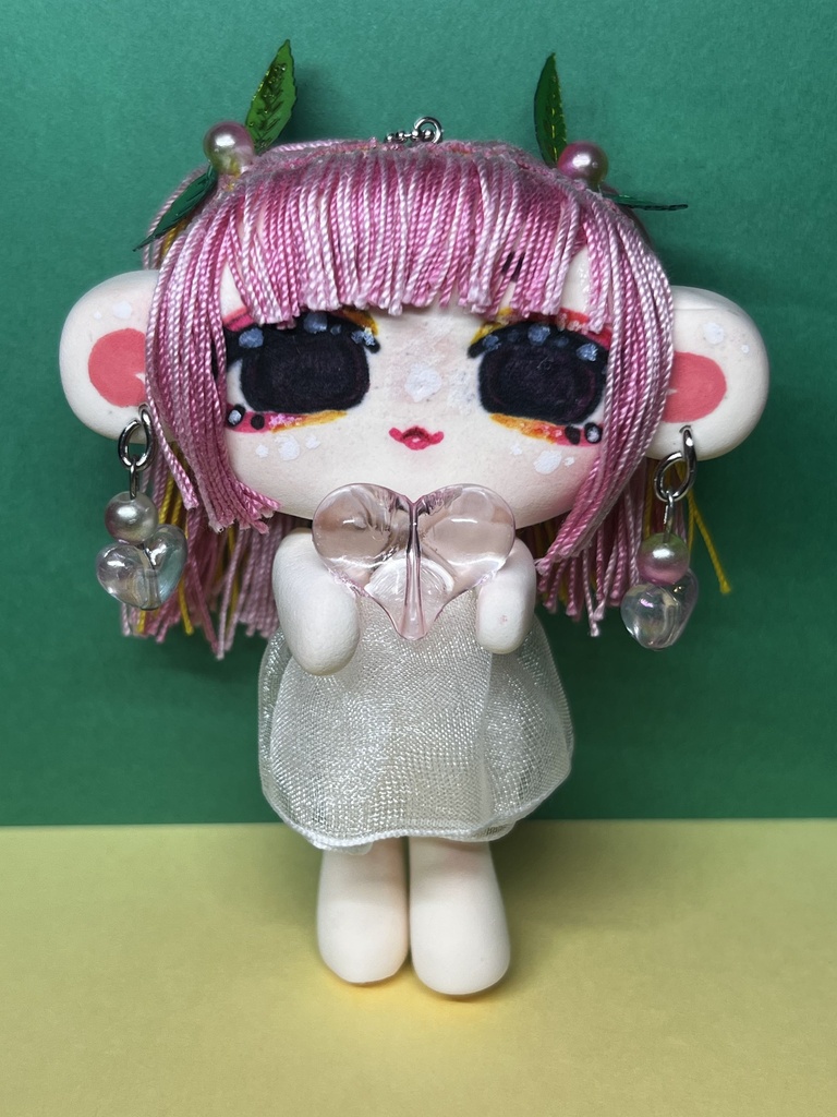 【一点物】ピーチムーンちゃん|こっちを見るおんな人形