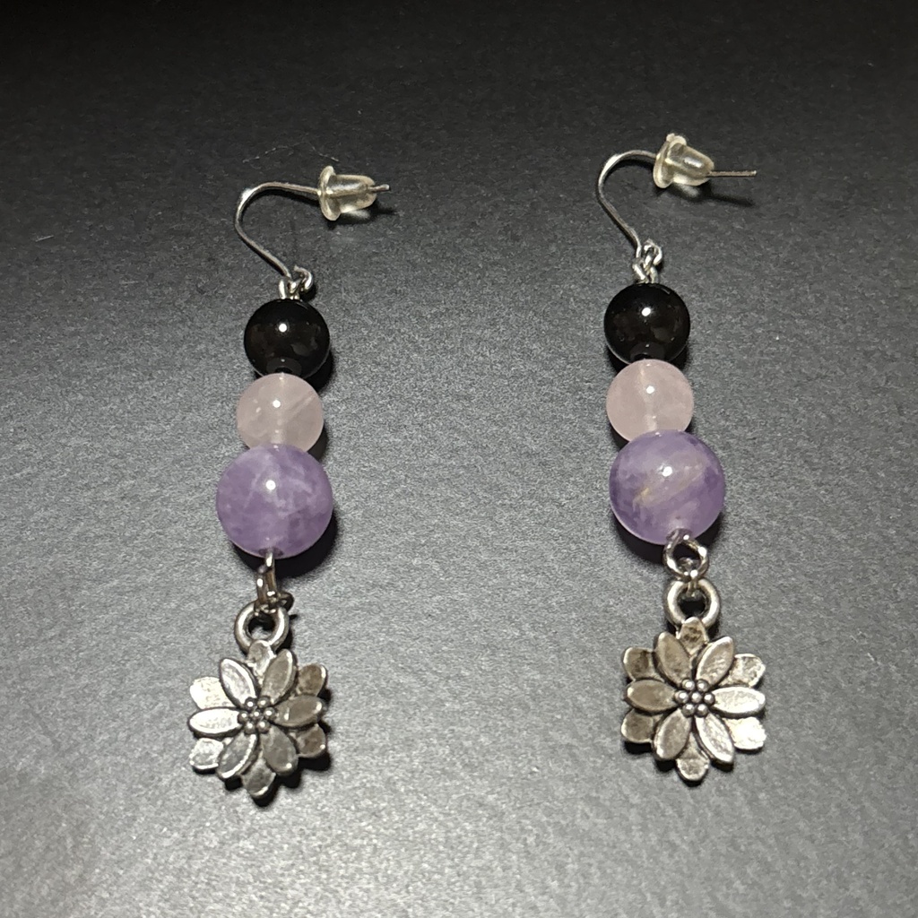 栗花落カナヲ 鬼滅の刃 イメージピアス イメージアクセサリー ピアス