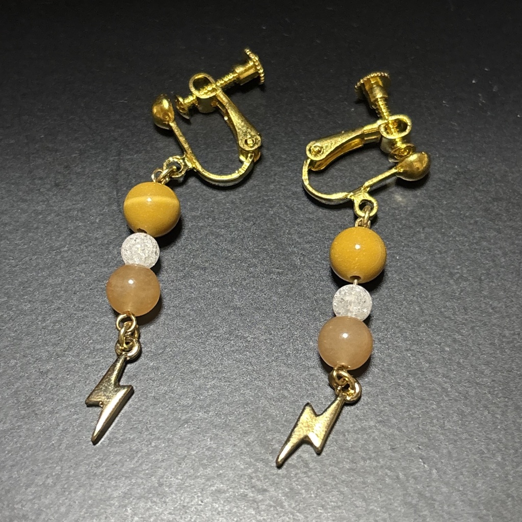 我妻善逸　鬼滅の刃　イメージイヤリング　イメージアクセサリー　イヤリング